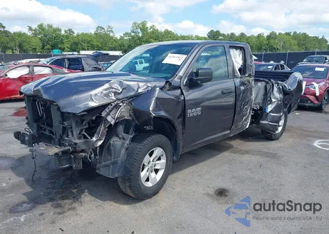 2017 Ram 1500 Express 4X4 6'4 Box из США, поврежденный, VIN 1C6RR7FG2HS726766